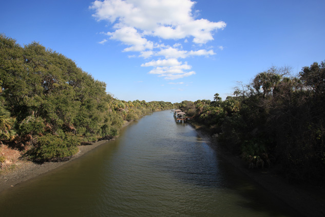 island-estates-canal-view-from-bridge